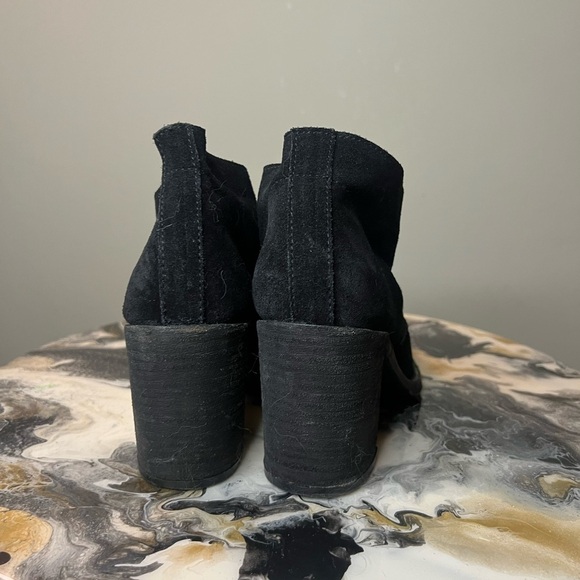 Jeffrey Campbell Xavier Suede Bootie Black - Picture 6 of 11